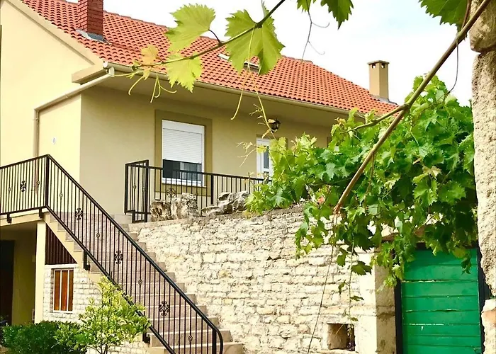 Apartment Mate Pridraga