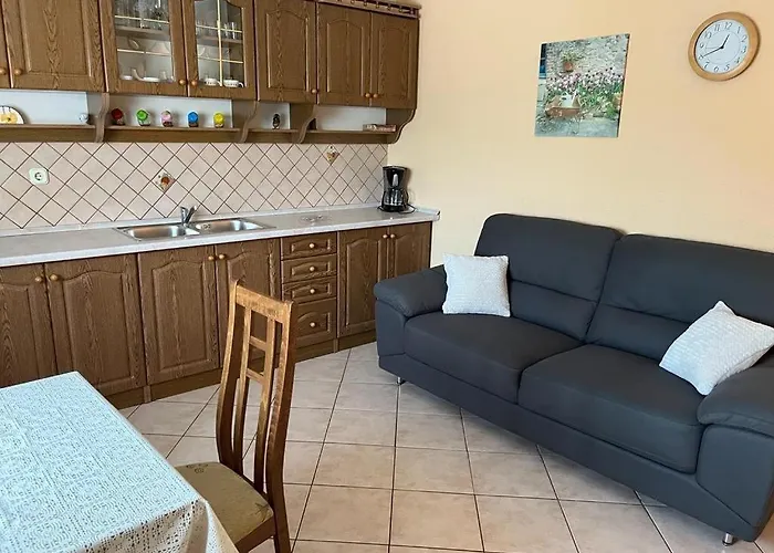 Apartment Mate